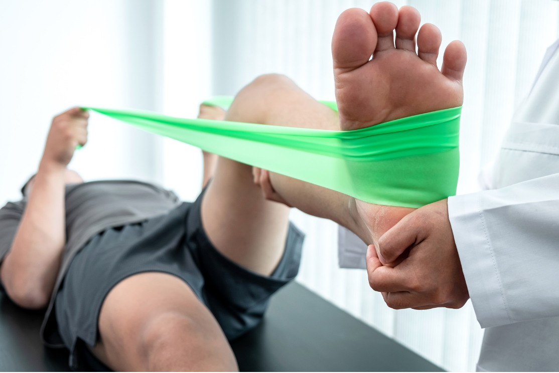 Ice Bath vs. Cryotherapy: Which Is More Effective for Recovery?